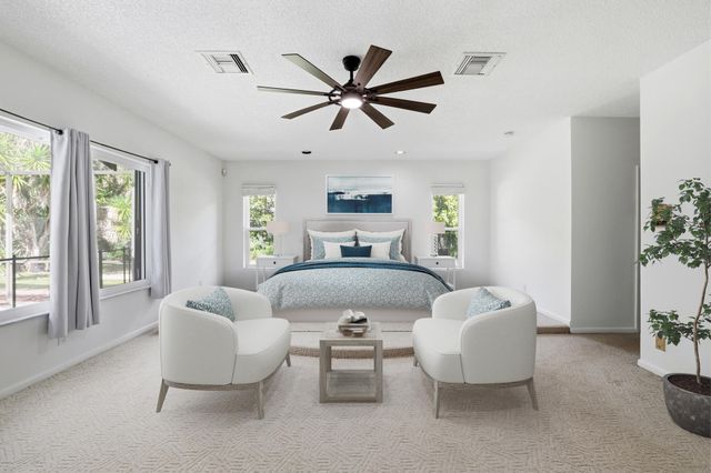 8785 Thousand Pines Circle, West Palm Beach, FL 33411