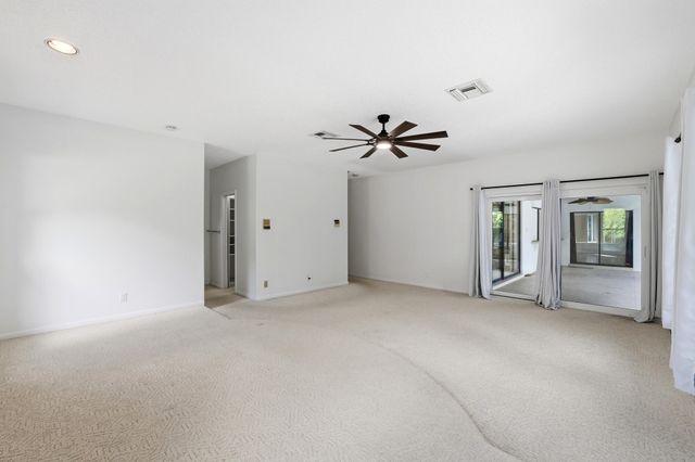 8785 Thousand Pines Circle, West Palm Beach, FL 33411