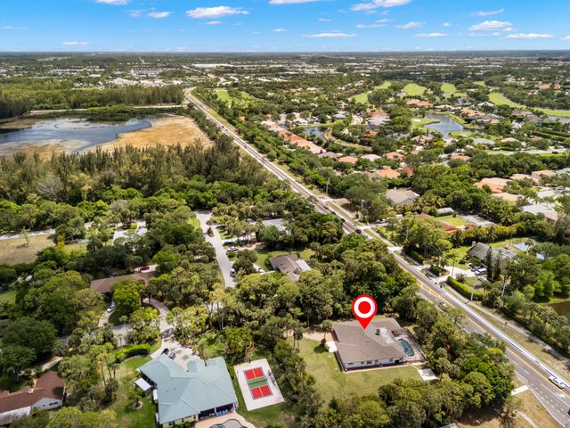 8785 Thousand Pines Circle, West Palm Beach, FL 33411