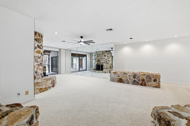 8785 Thousand Pines Circle, West Palm Beach, FL 33411