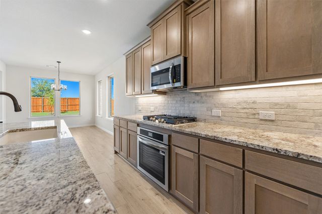 517 Pickett Creek Drive, Aledo, TX 76008