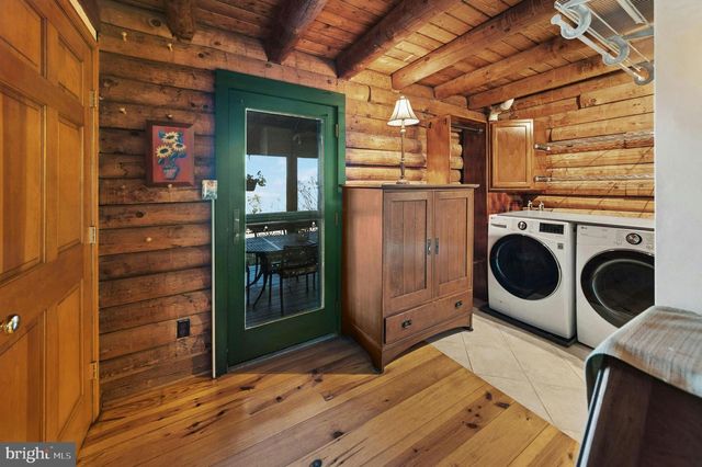 3980 LEHNENBERG RD, Riegelsville, PA 18077