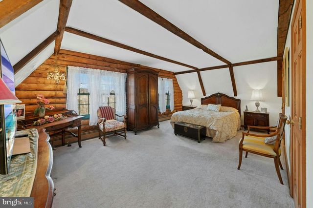 3980 LEHNENBERG RD, Riegelsville, PA 18077