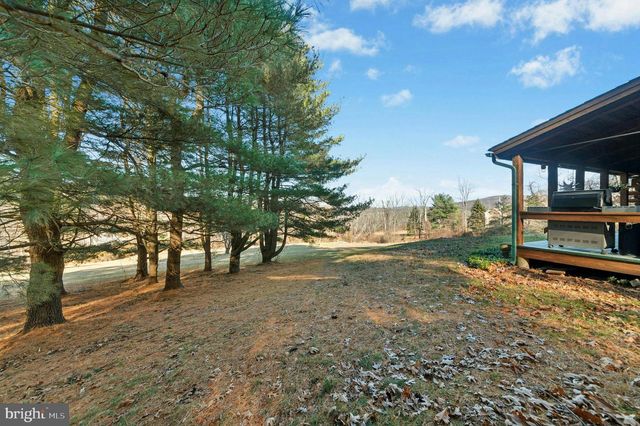 3980 LEHNENBERG RD, Riegelsville, PA 18077