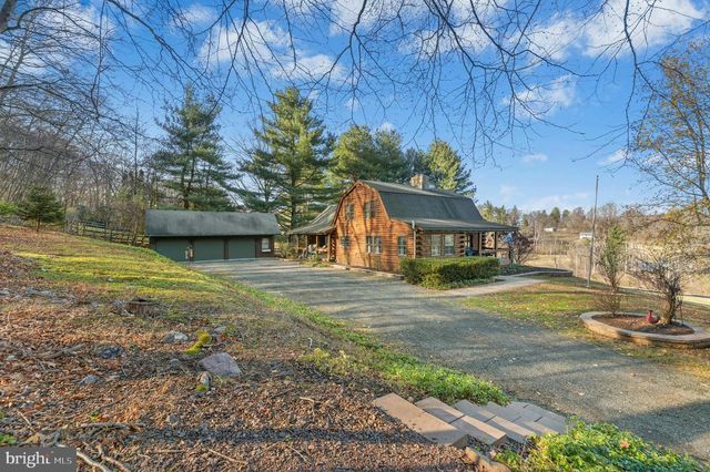 3980 LEHNENBERG RD, Riegelsville, PA 18077