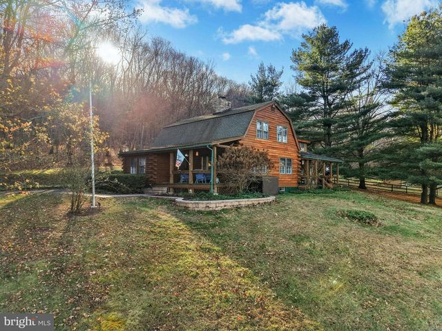 3980 LEHNENBERG RD, Riegelsville, PA 18077