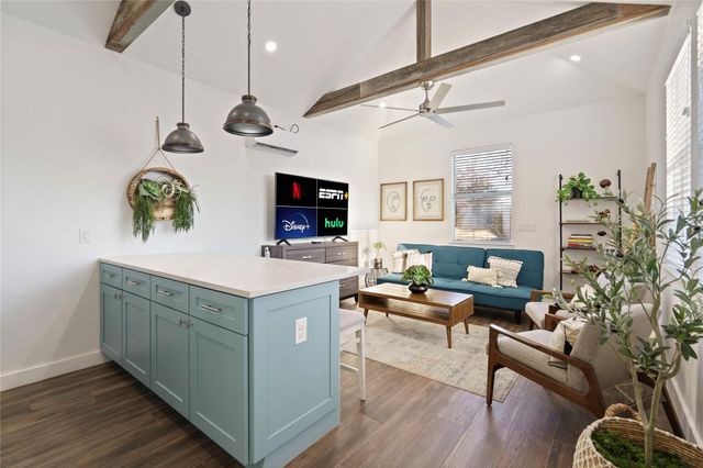 2106 Kenwood Ave B, Austin, TX 78704