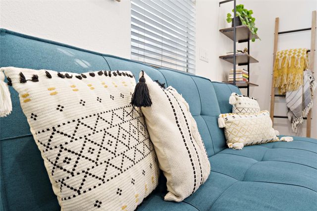 2106 Kenwood Ave B, Austin, TX 78704