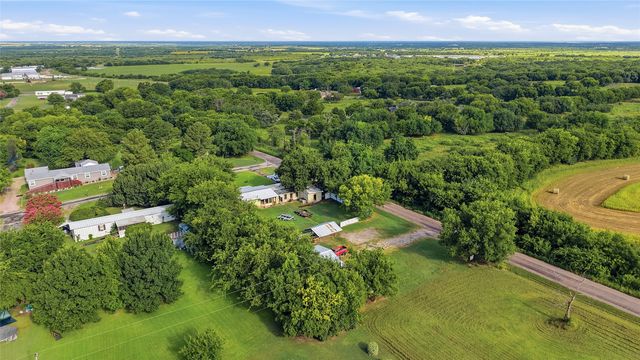 505 Aaron Lane, Southmayd, TX 75092