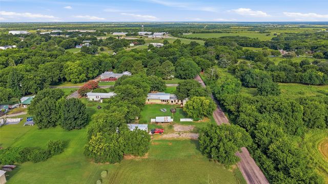 505 Aaron Lane, Southmayd, TX 75092