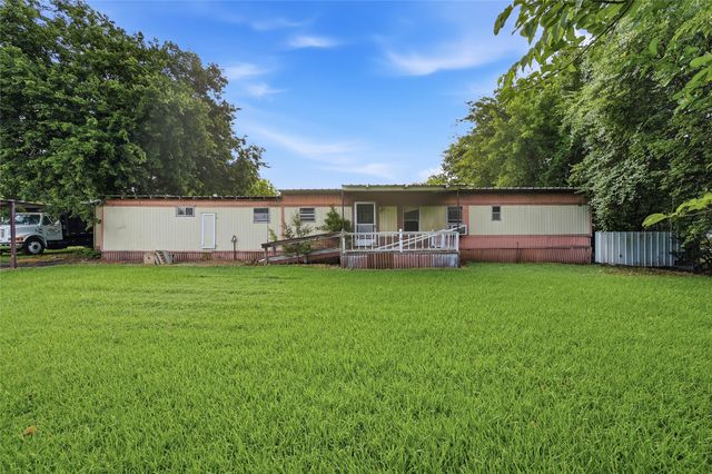 505 Aaron Lane, Southmayd, TX 75092