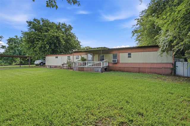 505 Aaron Lane, Southmayd, TX 75092
