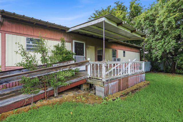 505 Aaron Lane, Southmayd, TX 75092