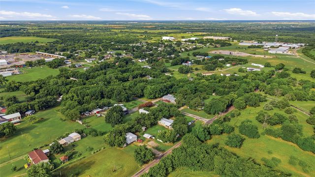 505 Aaron Lane, Southmayd, TX 75092