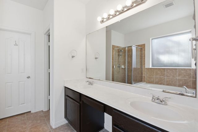 24419 Lakecrest Bend Drive, Katy, TX 77493