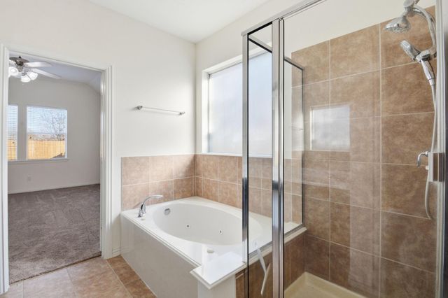 24419 Lakecrest Bend Drive, Katy, TX 77493