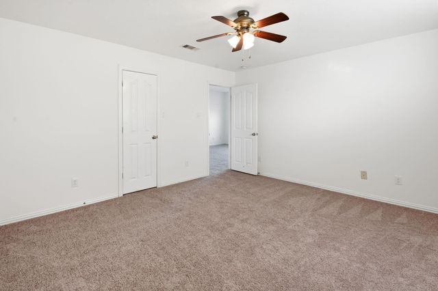 24419 Lakecrest Bend Drive, Katy, TX 77493