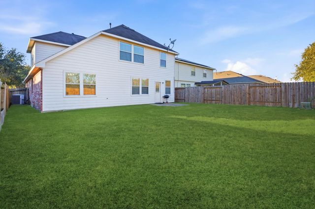 24419 Lakecrest Bend Drive, Katy, TX 77493