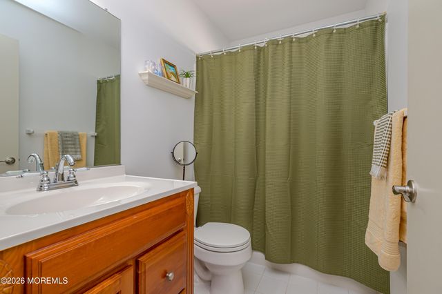 867 B Liverpool Circle, Manchester, NJ 08759