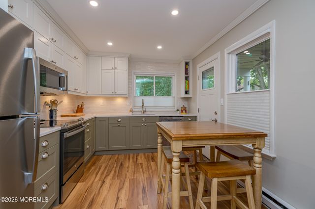867 B Liverpool Circle, Manchester, NJ 08759