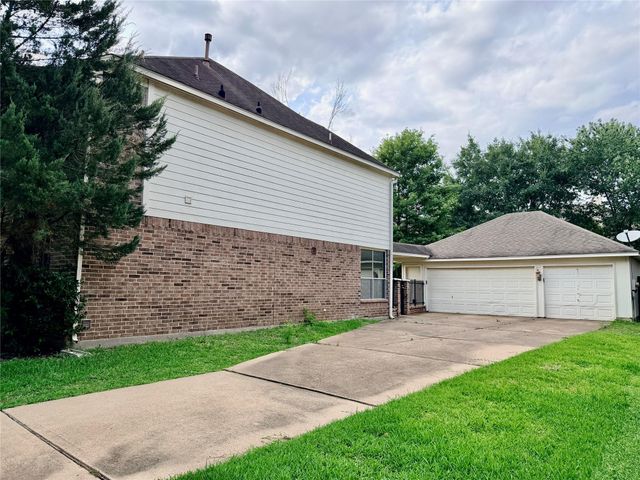 11406 Lakewood Cove, Houston, TX 77070