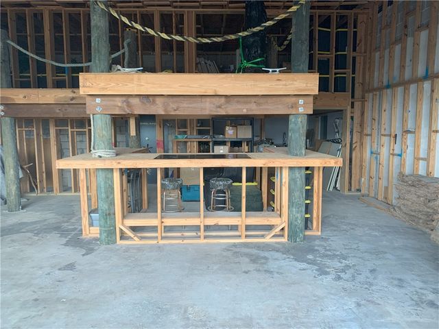 904 Highway 35 S., Rockport, TX 78382