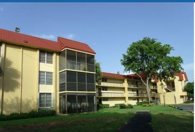 3490 Foxcroft Road 317, Hollywood, FL 33025