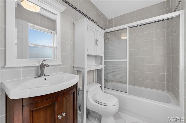 821 Courtland Place, Manchester, MO 63021