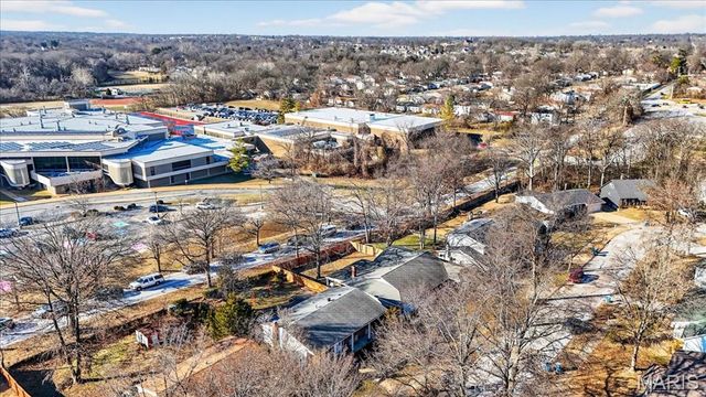 821 Courtland Place, Manchester, MO 63021