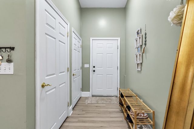 31-33 Ashland St 3, Haverhill, MA 01830