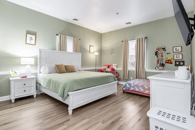 31-33 Ashland St 3, Haverhill, MA 01830