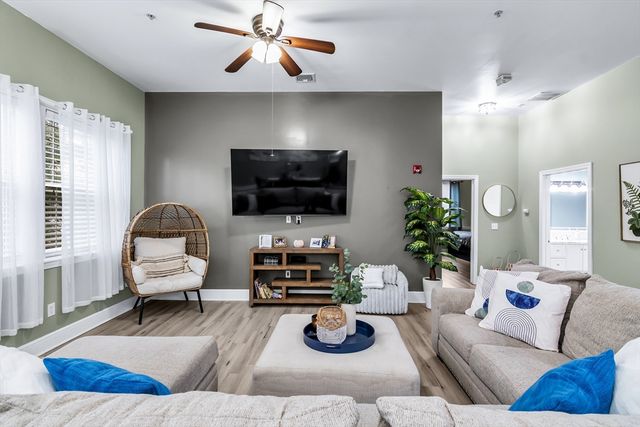 31-33 Ashland St 3, Haverhill, MA 01830