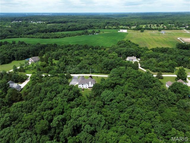 520 Quiet Country Lane, Troy, MO 63379