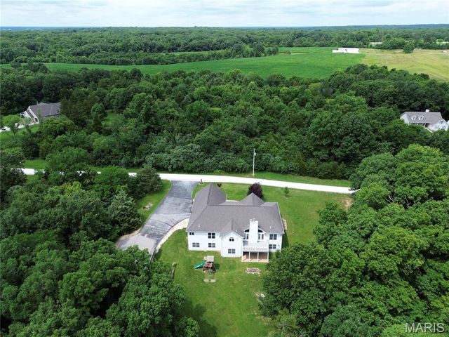 520 Quiet Country Lane, Troy, MO 63379
