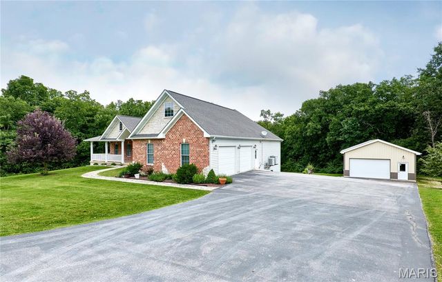 520 Quiet Country Lane, Troy, MO 63379
