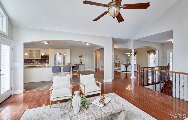 520 Quiet Country Lane, Troy, MO 63379