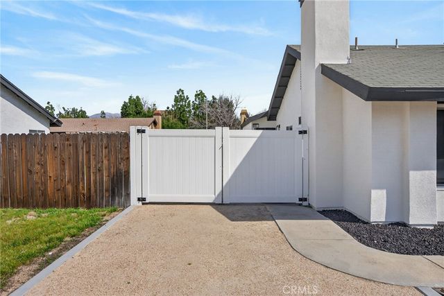 1312 Live Oak Court 1, Redlands, CA 92374