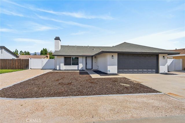 1312 Live Oak Court 1, Redlands, CA 92374