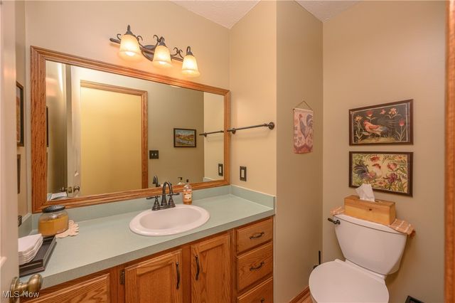 677 Sally Circle, Wadsworth, OH 44281