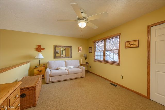 677 Sally Circle, Wadsworth, OH 44281