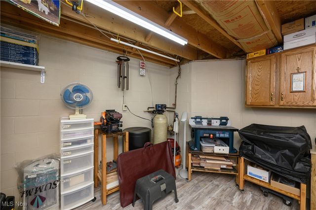 677 Sally Circle, Wadsworth, OH 44281