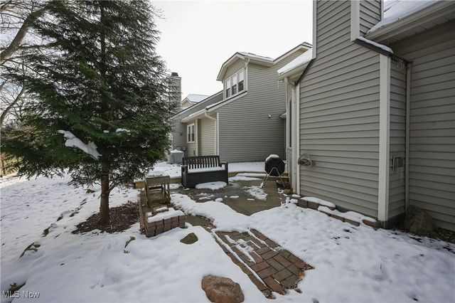 677 Sally Circle, Wadsworth, OH 44281