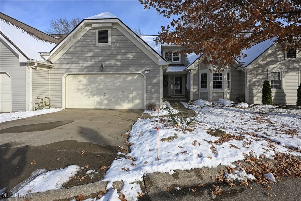 677 Sally Circle, Wadsworth, OH 44281