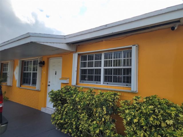 410 SW 11th Avenue, Hallandale Beach, FL 33009