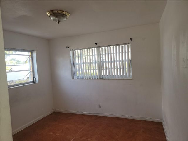 410 SW 11th Avenue, Hallandale Beach, FL 33009