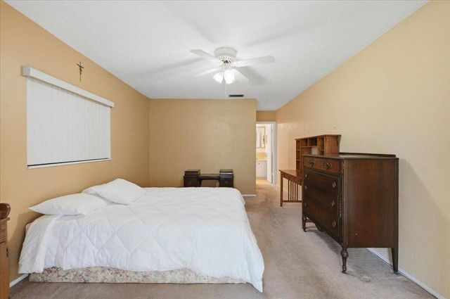 9401 NW 70 Place, Tamarac, FL 33321