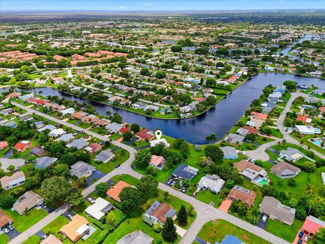 9401 NW 70 Place, Tamarac, FL 33321