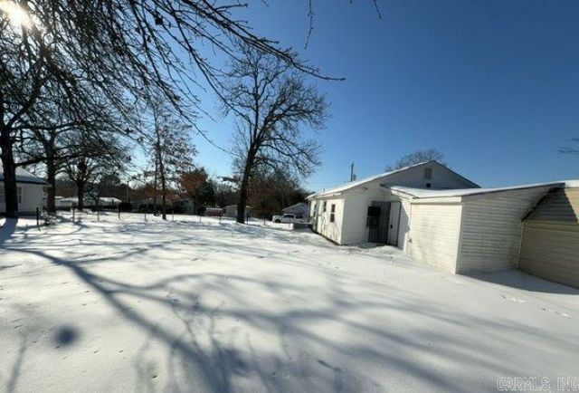 1315 W 39th Street, North Little Rock, AR 72118