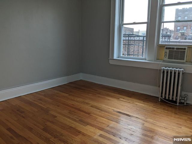 85 Anderson Street C2, Hackensack, NJ 07601