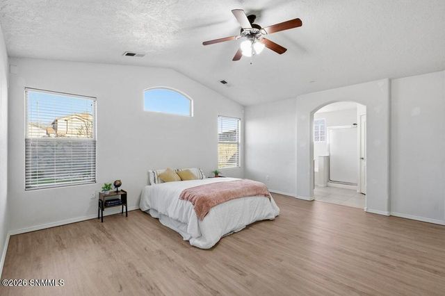 2502 Candlewood Circle, Las Cruces, NM 88011